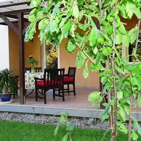 Ferienwohnung Rotkehlchen Апартаменты *