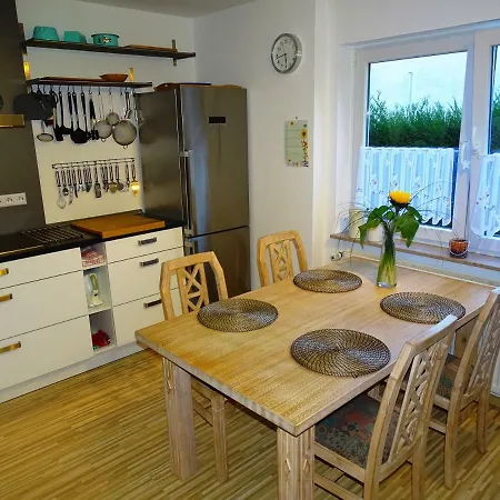 Ferienwohnung Rotkehlchen Апартаменты *